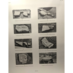 La terrasse des lions le Létoon et le monument de granit à Délos...